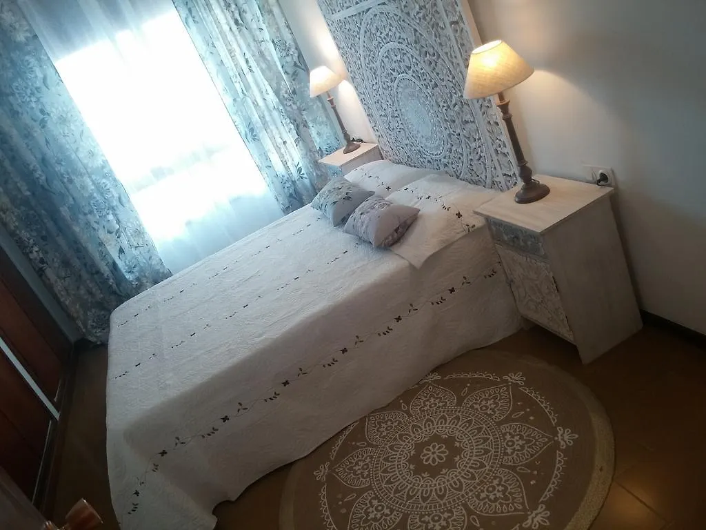 Lydia'S Apartment With Castle View توسا ذي مار