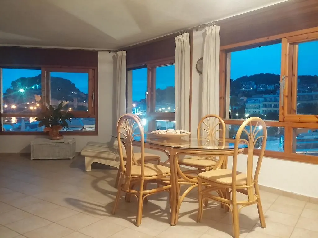 Lydia'S Apartment With Castle View توسا ذي مار